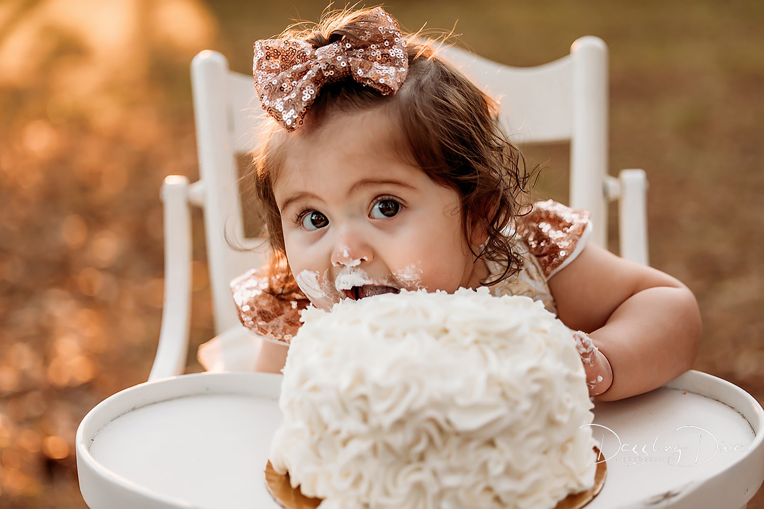 10 Tips for a (Non-Cheesy) 1st Birthday Shoot - Snapshots & My Thoughts by  Ailee Petrovic // Powered by chloédigital