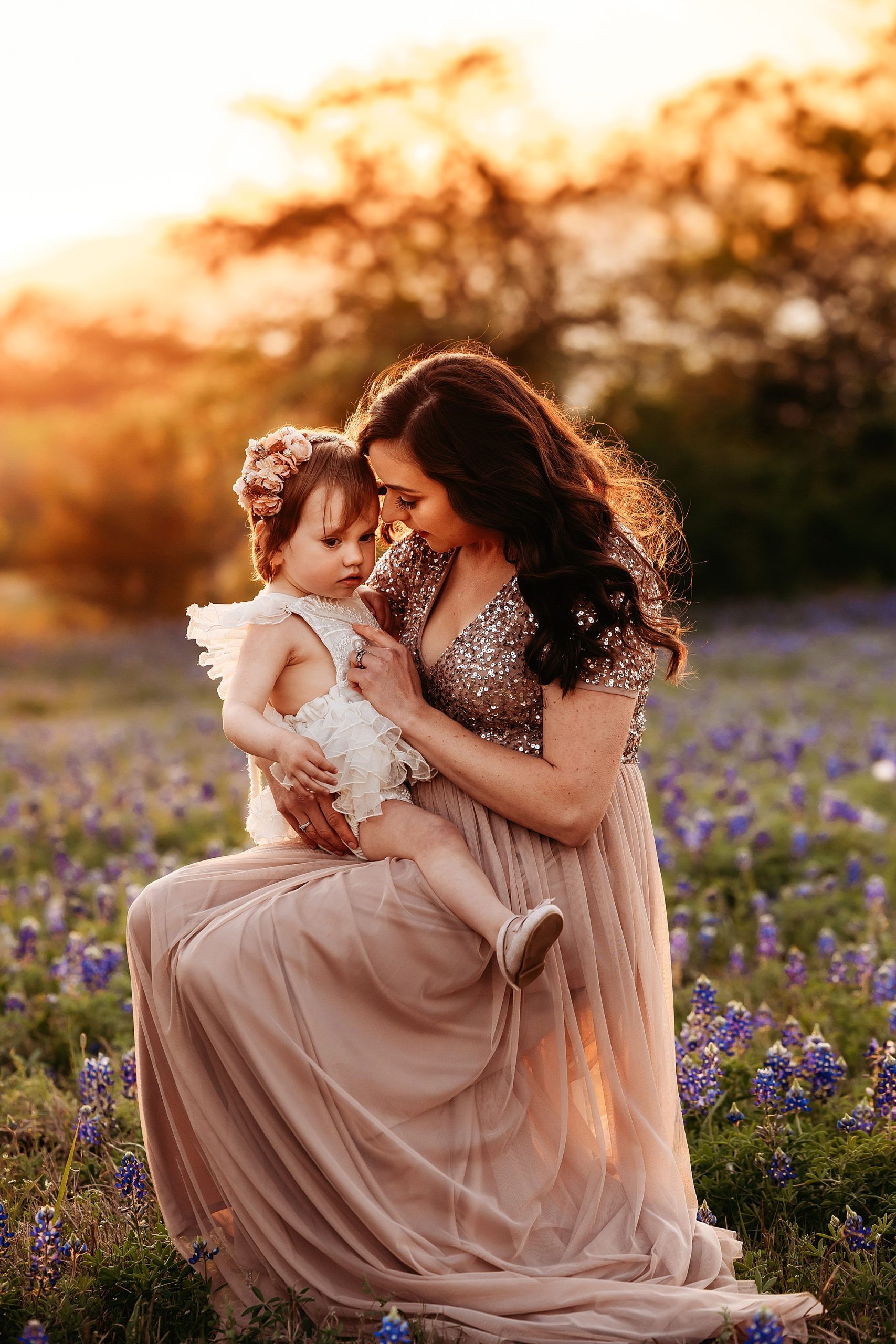 25 Beautiful Family Portrait Photography Ideas and Poses